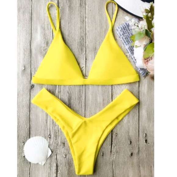 Yellow print Cheeky Bikini - Picture 3 of 4